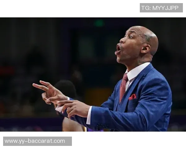 卡梅隆克里斯蒂第三节表现出色6中4砍下12分2助攻展现潜力